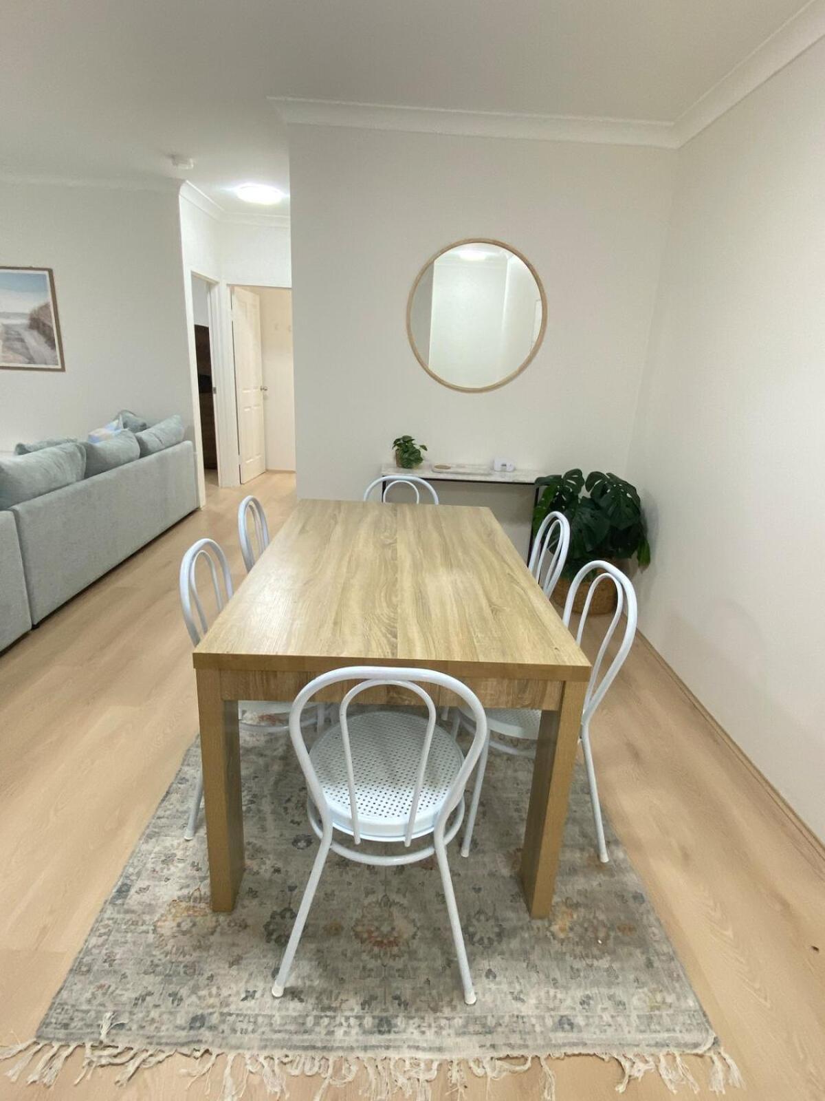 Apartment Kozyguru Homebush West 3-beds With Parking